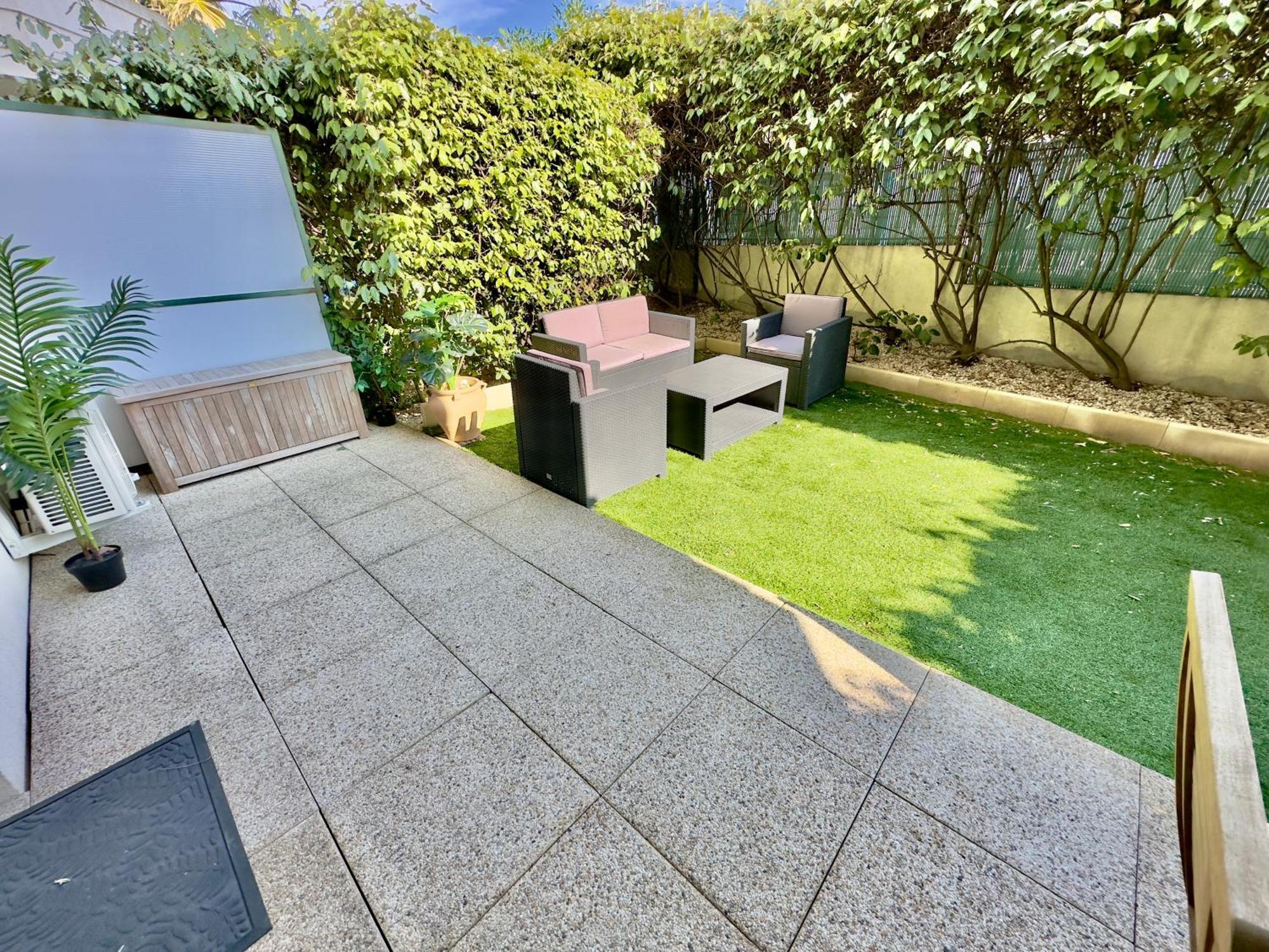 Regent Cote D'Azur Air-Conditioned, Pool, Garden & Parking วิลล์เนิฟ-ลูเบ ภายนอก รูปภาพ